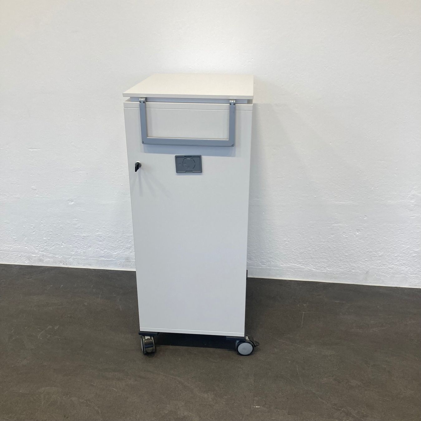 Banconi: Steelcase Moby Roll-Caddy - Weiss - mit A4 Schublade - mit – Usato da Schönenwerd venduto da mcofficeshop 6