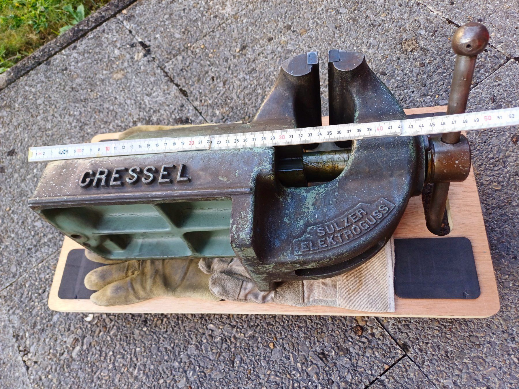 Gressel Tutti gli attrezzi: Gressel Schraubstock Sulzer Elektroguss! 50cm – Usato da Kloten venduto da Juanita3 1
