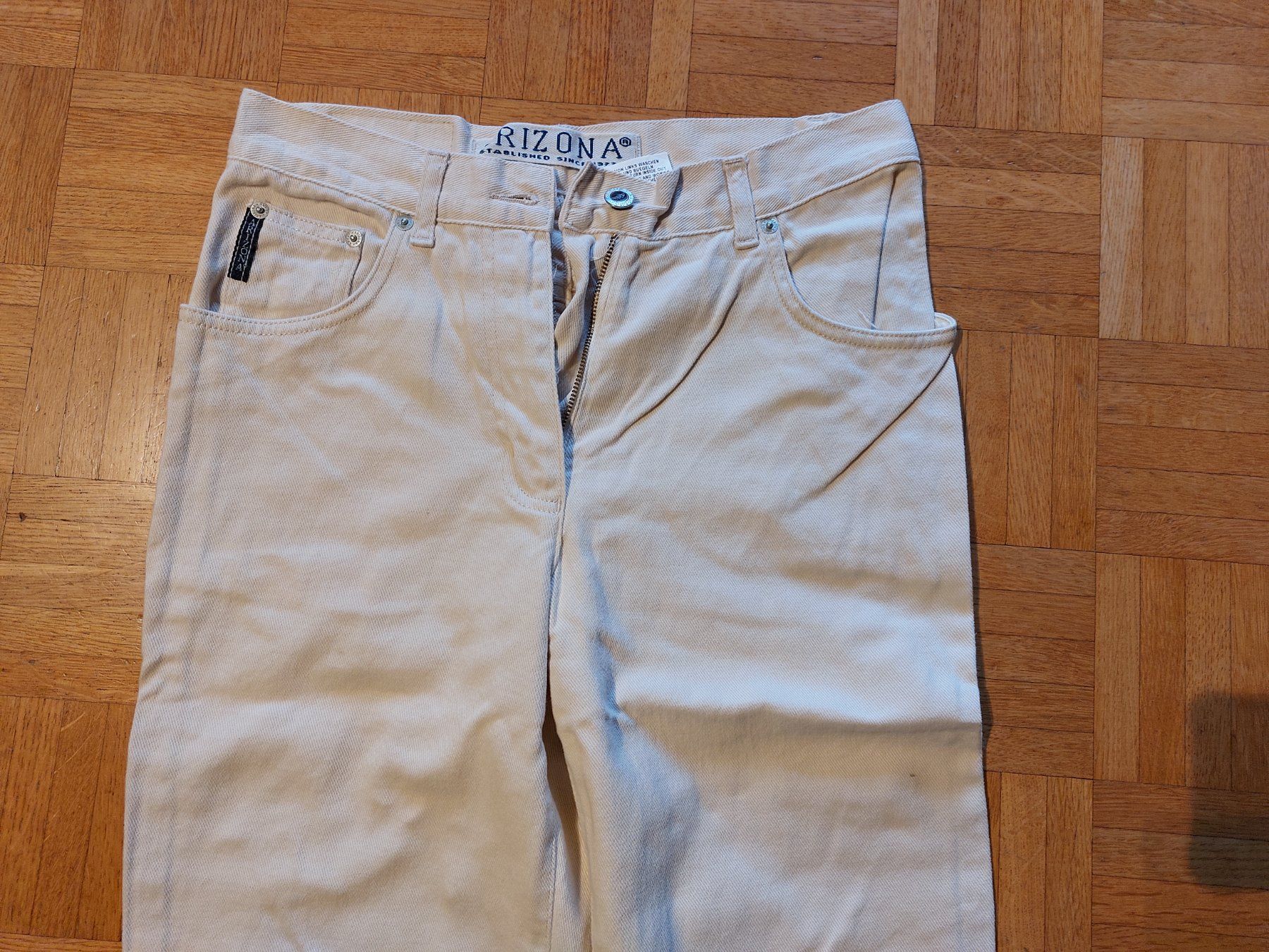Jeans: schöne Jeans / Hose, Grösse 19, hellbeige – Usato da Escholzmatt venduto da Stern777 1
