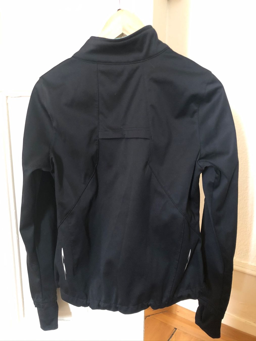 Vestes: Jacke Jogging – D'occasion à Zürich par Chanelle07 3