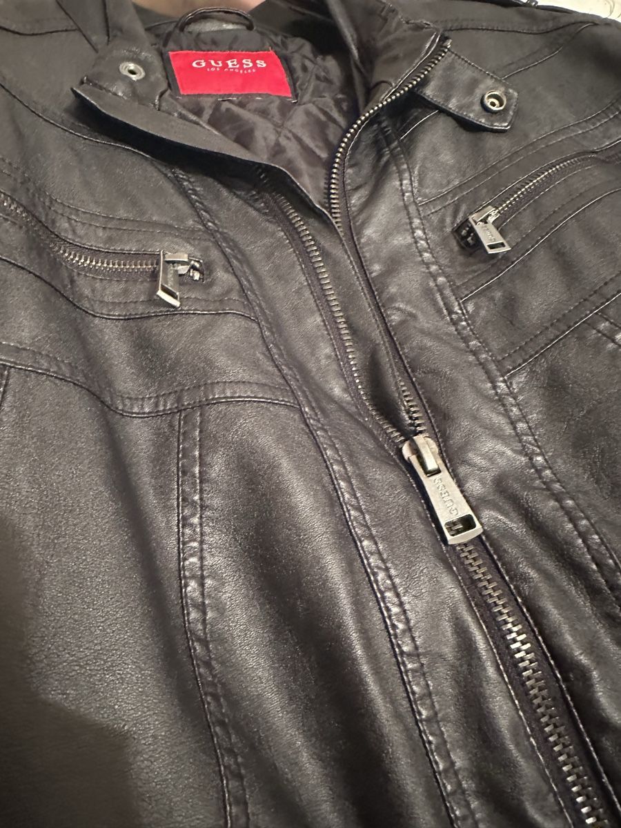 Guess Jacken: Blouson Guess Homme Taille S – Gebraucht aus Neuchâtel von 444 2