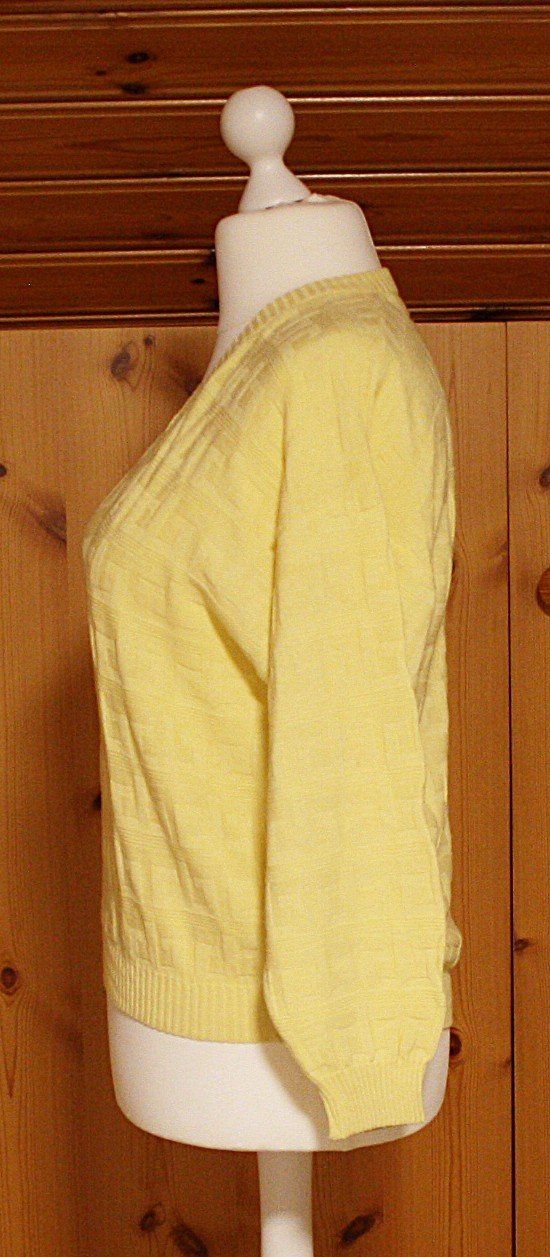 Maglioni & Felpe: Pullover LINEA UOMO GLOBUS gelb Gr. 48 – Difettoso da Flüelen venduto da Diversicum-Vintage 2