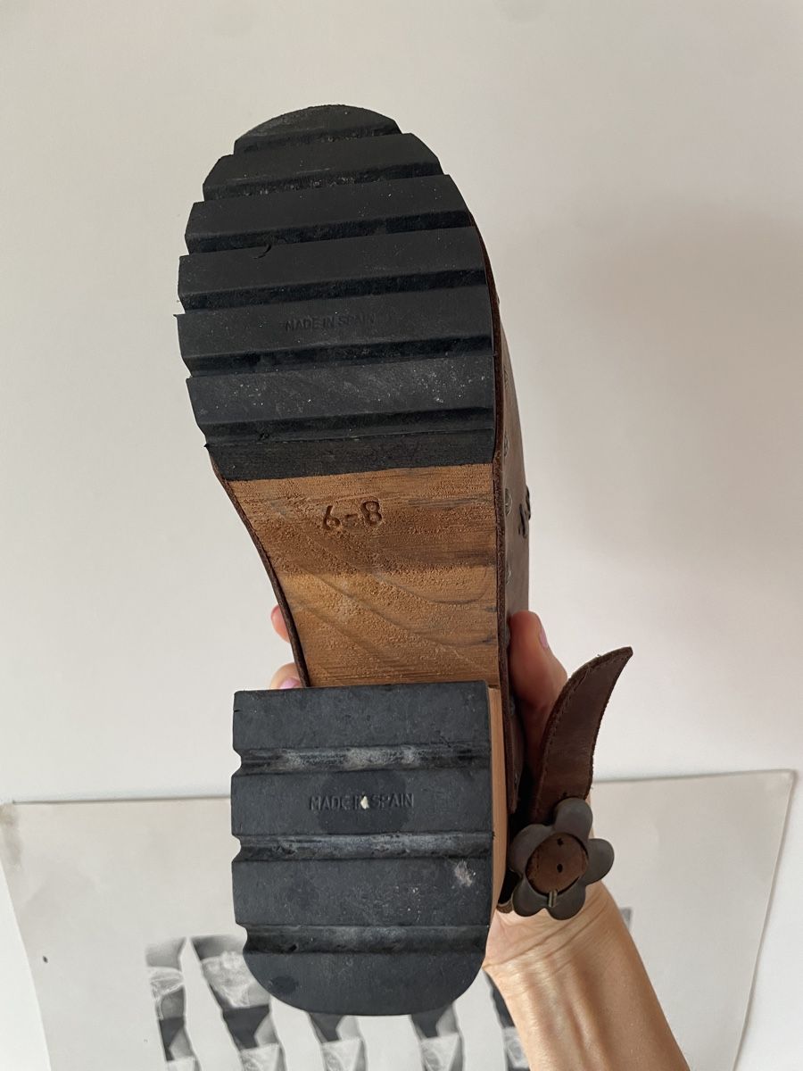 Scarpe da donna: Braune Holz Clogs mit Absatz, Grösse 40 – Nuovo (secondo la descrizione) da Basel venduto da Millennski 3