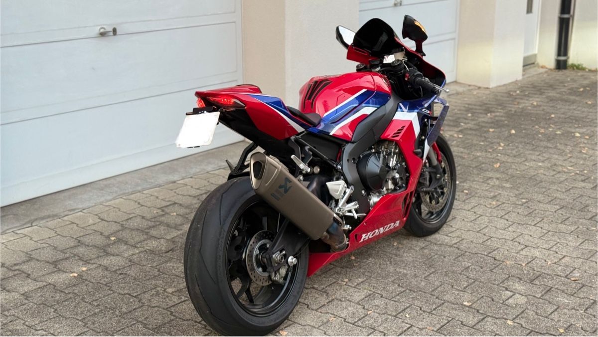 Honda Route: Honda CBR 1000RR-R – D'occasion à zürich par Boba 4