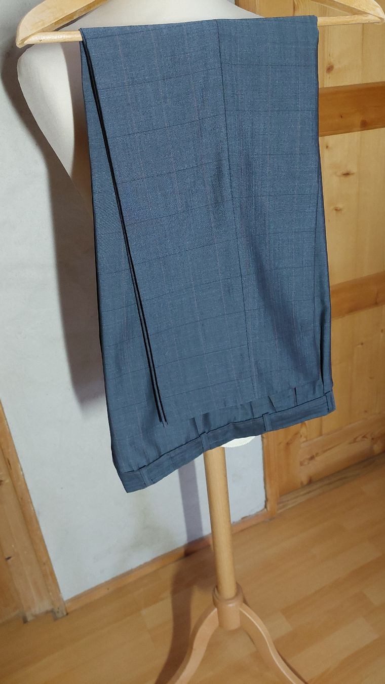 Completi: Costume bleu-gris, taille M – Usato da Marsens venduto da fripe-milodon 5
