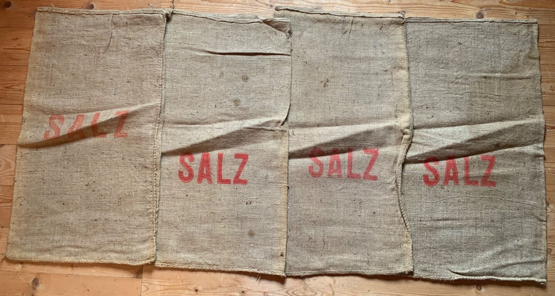 Schweizer Armee Taschen: 4 Salzsäcke der CH Armee – Gebraucht aus Goldingen von Bergler012