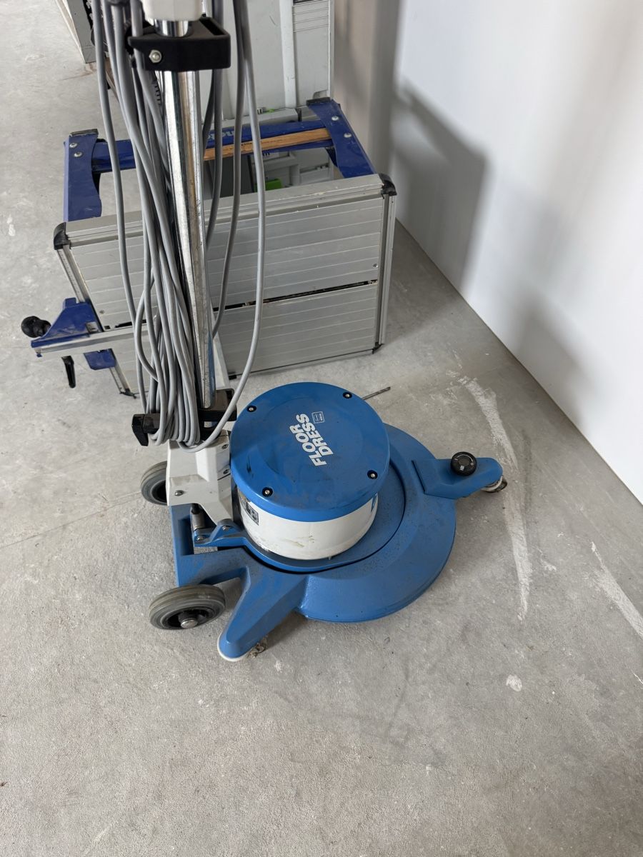 Cleanfix Tutte le macchine: Einscheibemaschine – Usato da Egnach venduto da Pokehome 2