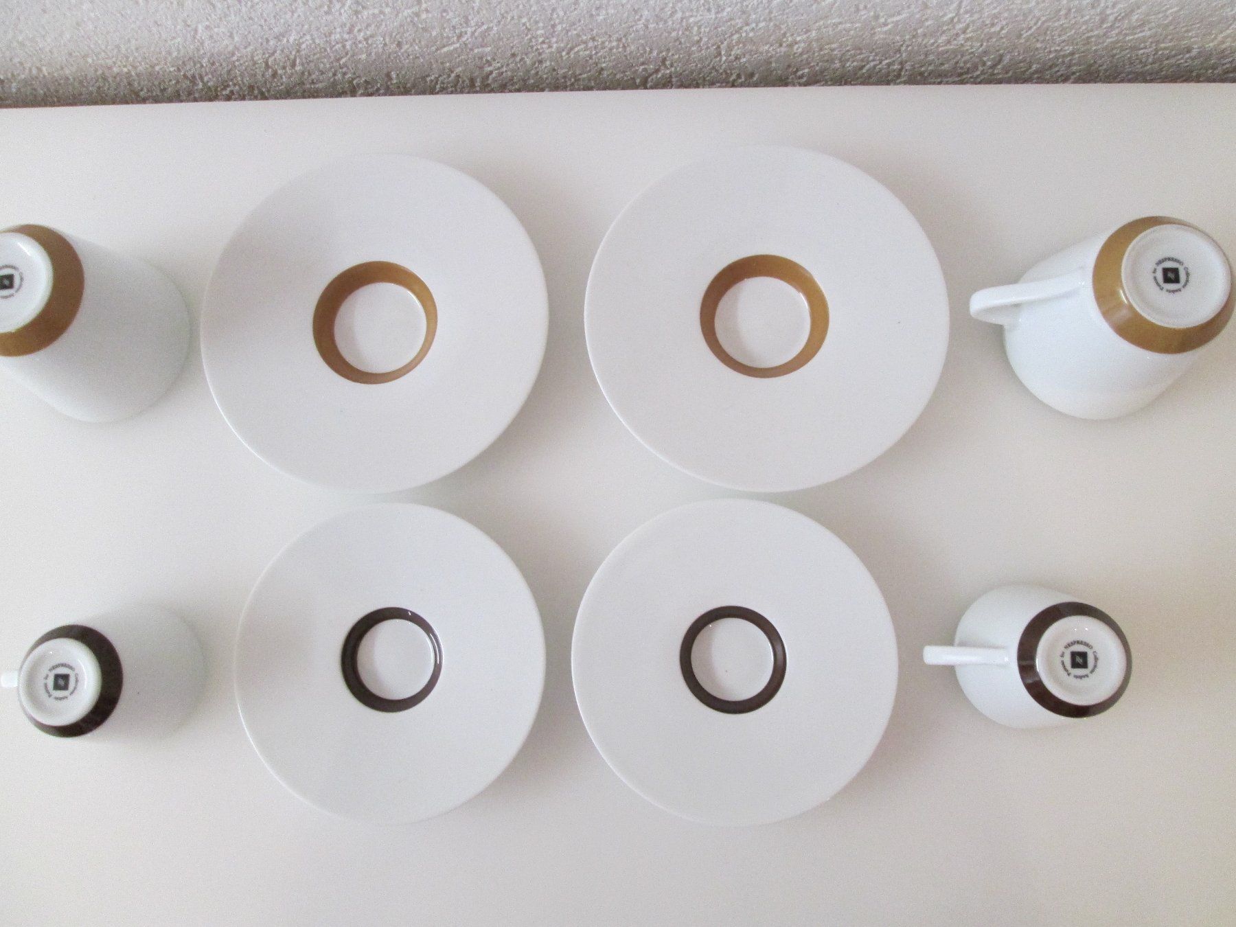 Nespresso Tazze: 4 Nespresso Kaffeetasse mit Unterteller -Ritual – Usato da Movelier venduto da KRASI61 4