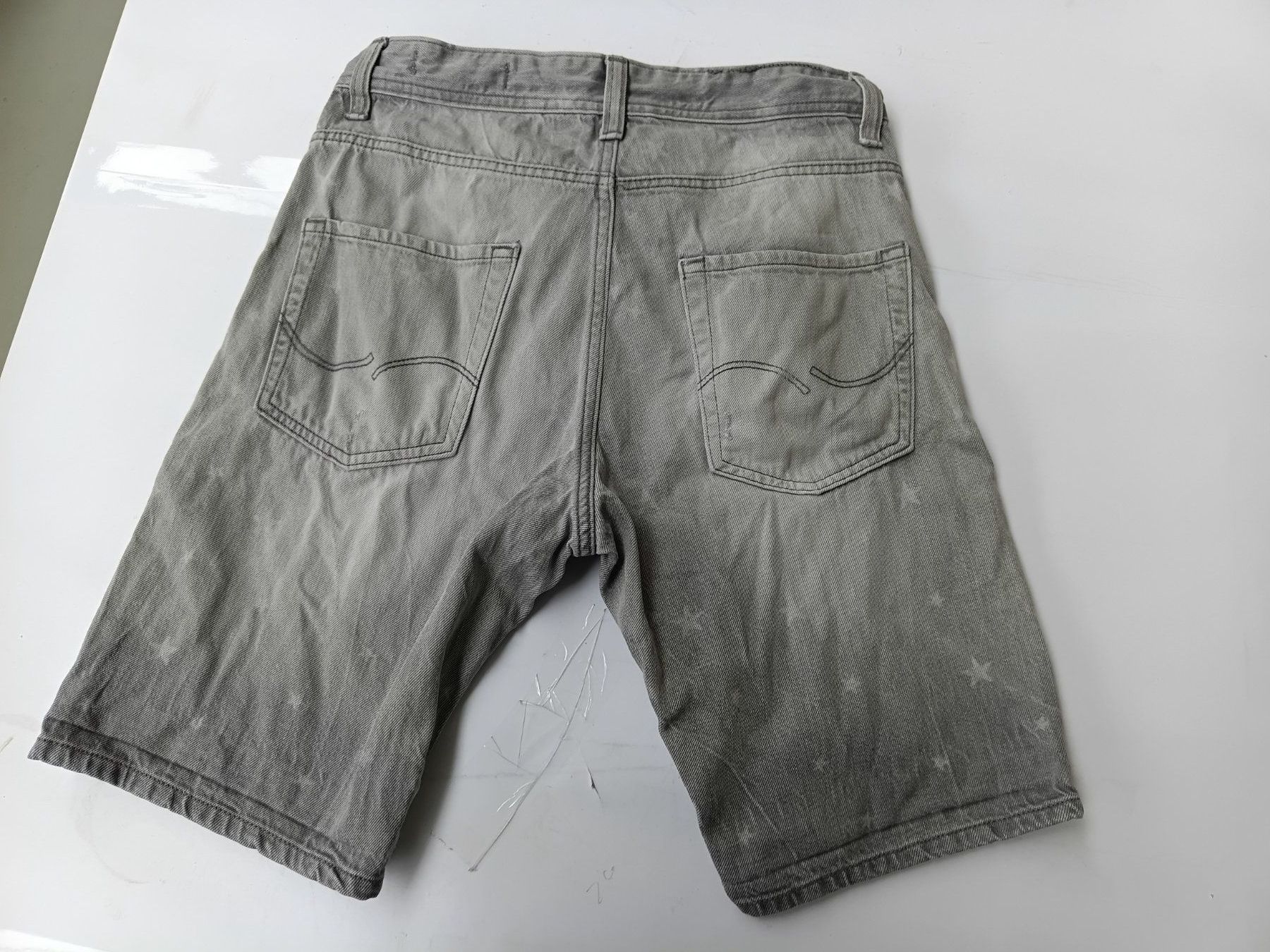 Jack & Jones Hosen: Herren Jeansshorts Jack & Jones Grösse 30 – Gebraucht aus Wängi von Ladys_First 1