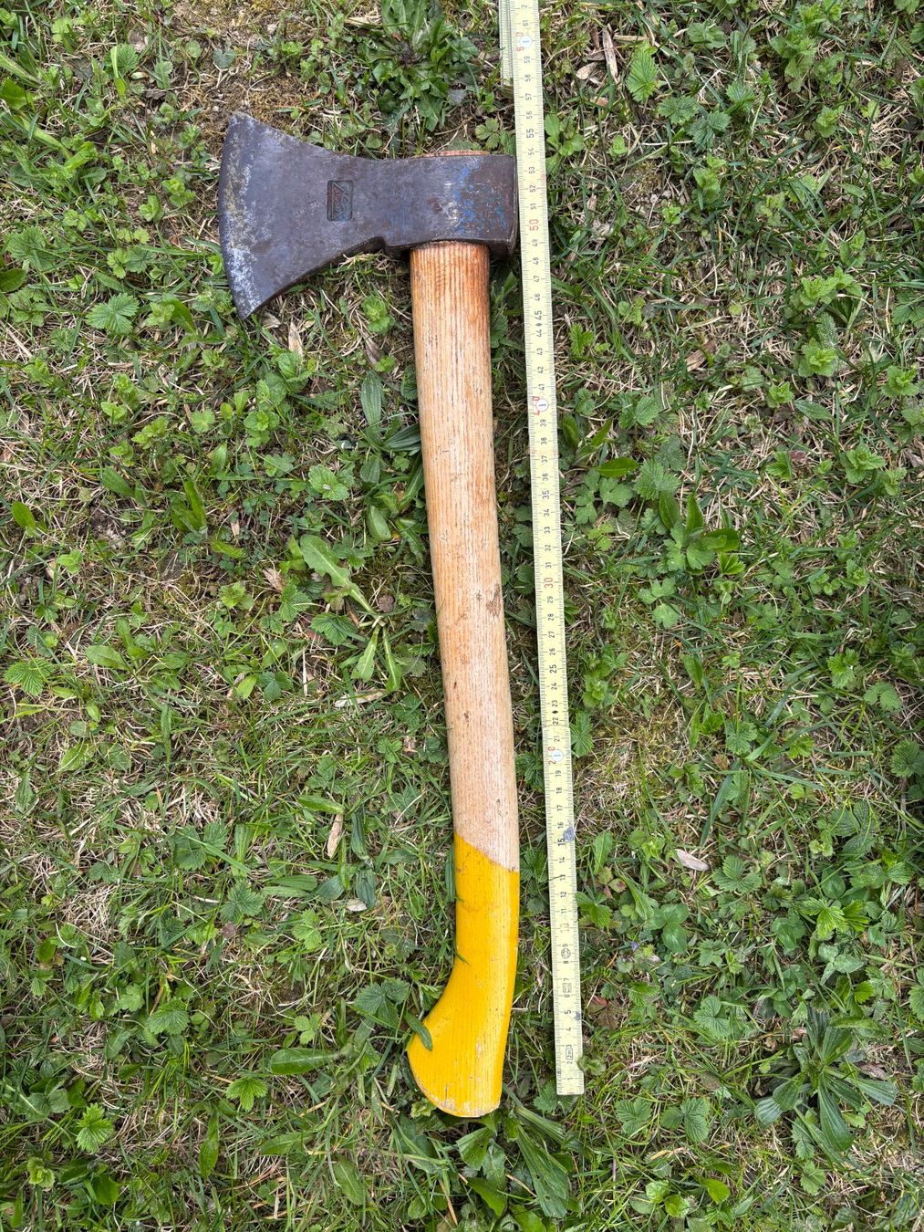 Tous les outils: Handliche, schöne Axt – D'occasion à Berneck par danilo5561