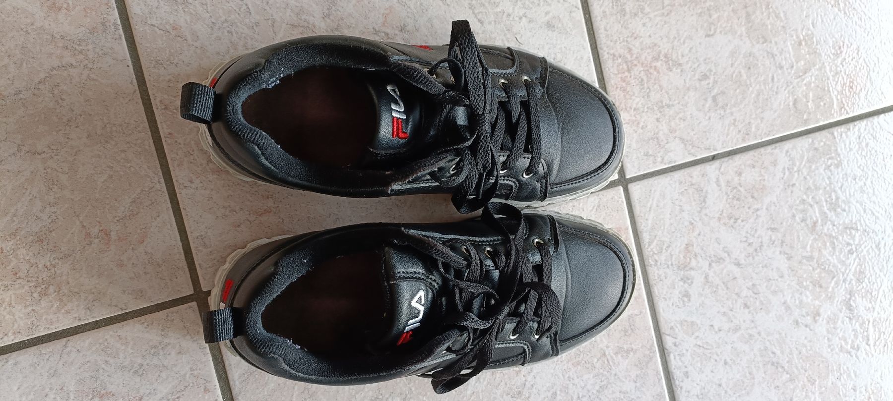 Fila Scarpe da donna: FILA Sneaker Gr. 39 – Usato da Porza venduto da tbch 3