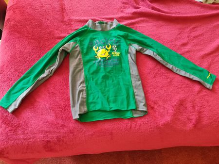 Badeshirt Langarm Grösse 116 grün/grau mit Kragen