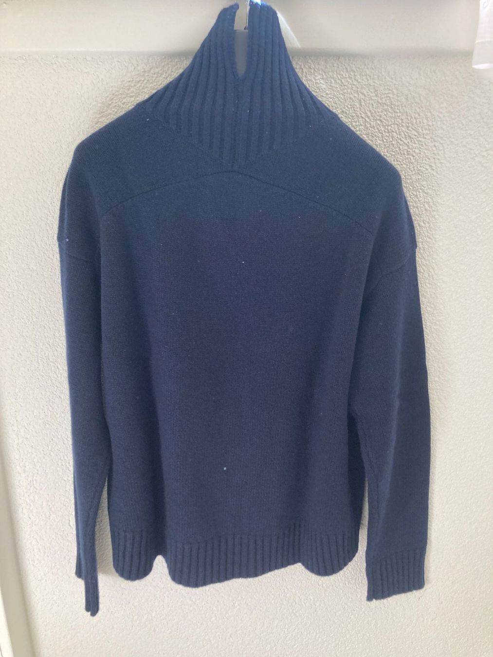 Jil Sander Pullover & Sweatshirts: Jil Sander Kaschmere Pullover dunkelblau, Gr. 36, NEU! – Neu und originalverpackt aus Zürich von cec_g78g 1