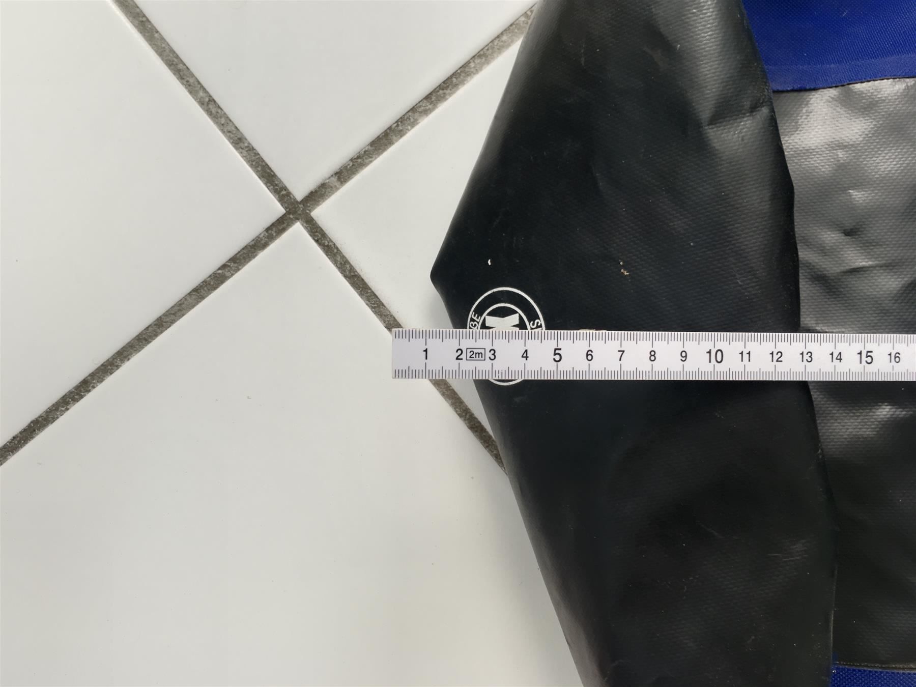 Borse: Trockensack Grösse XL – Nuovo (secondo la descrizione) da Cresciano venduto da TicinoGrigioni 1