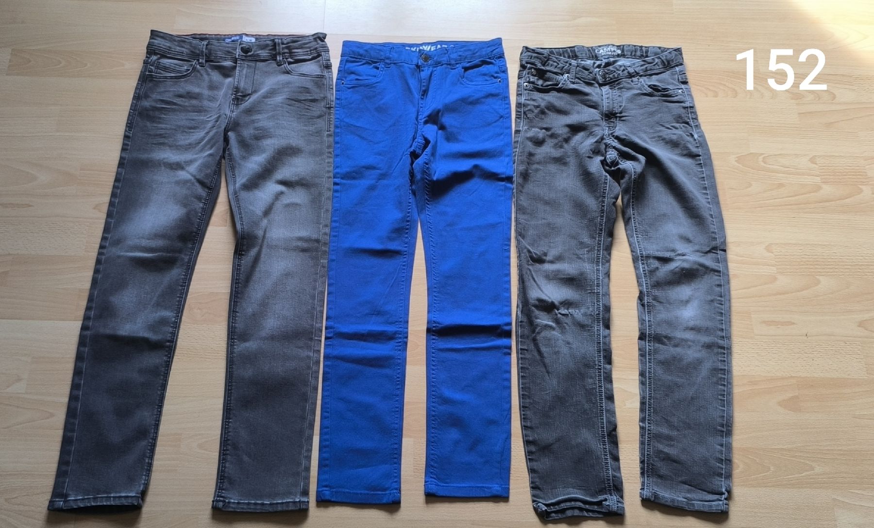 Pantaloni: Lot de jeans 152 – Usato da Arnex-sur-Orbe venduto da mbdaso