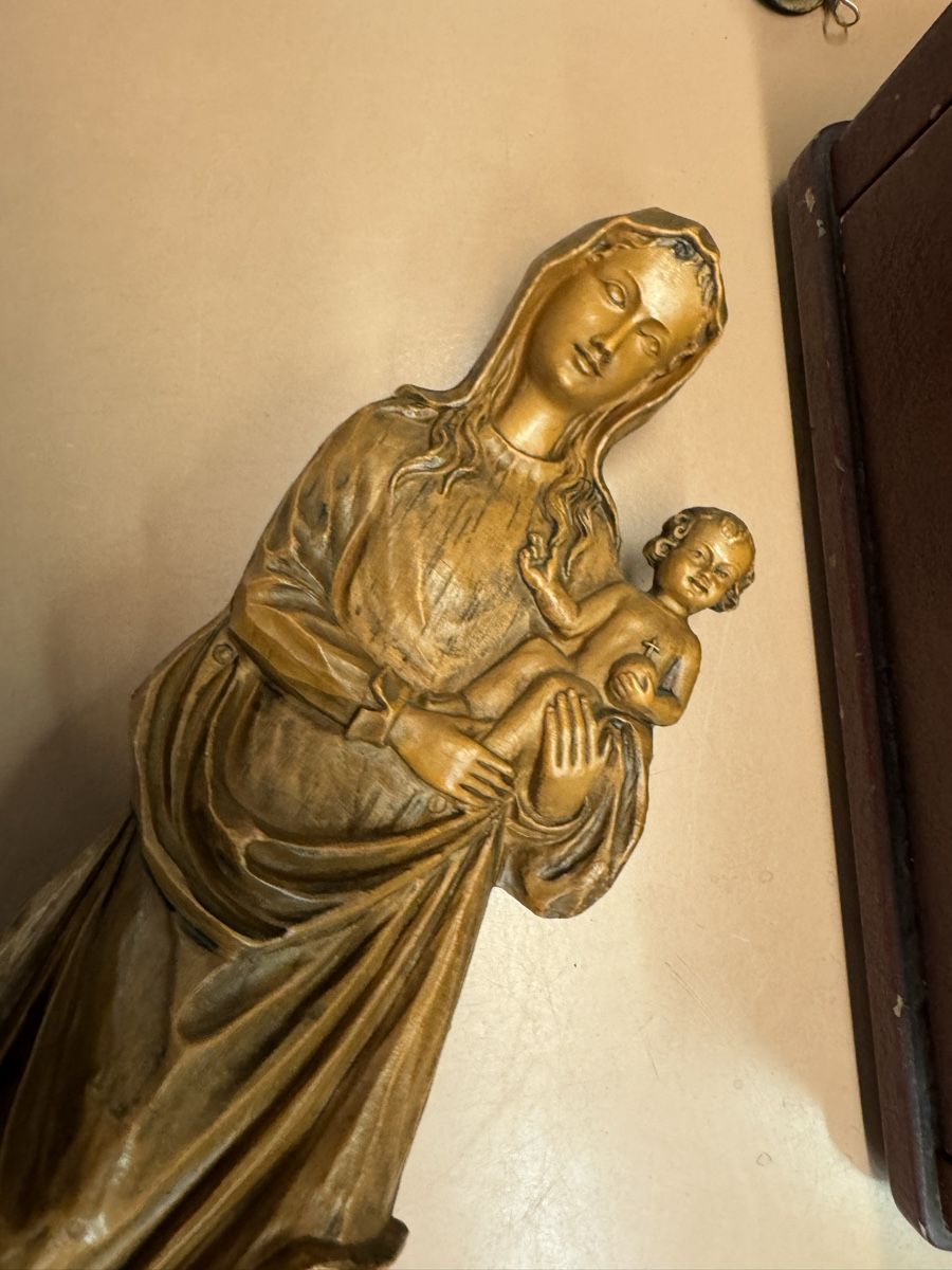 Figuren: Marienfigur mit Kind geschnitzte Holzstatue – Gebraucht aus Chur von Meriva0 1