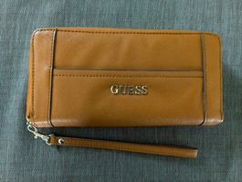 Guess Geldbeutel -Eleganter & zugleich praktischer Begleiter