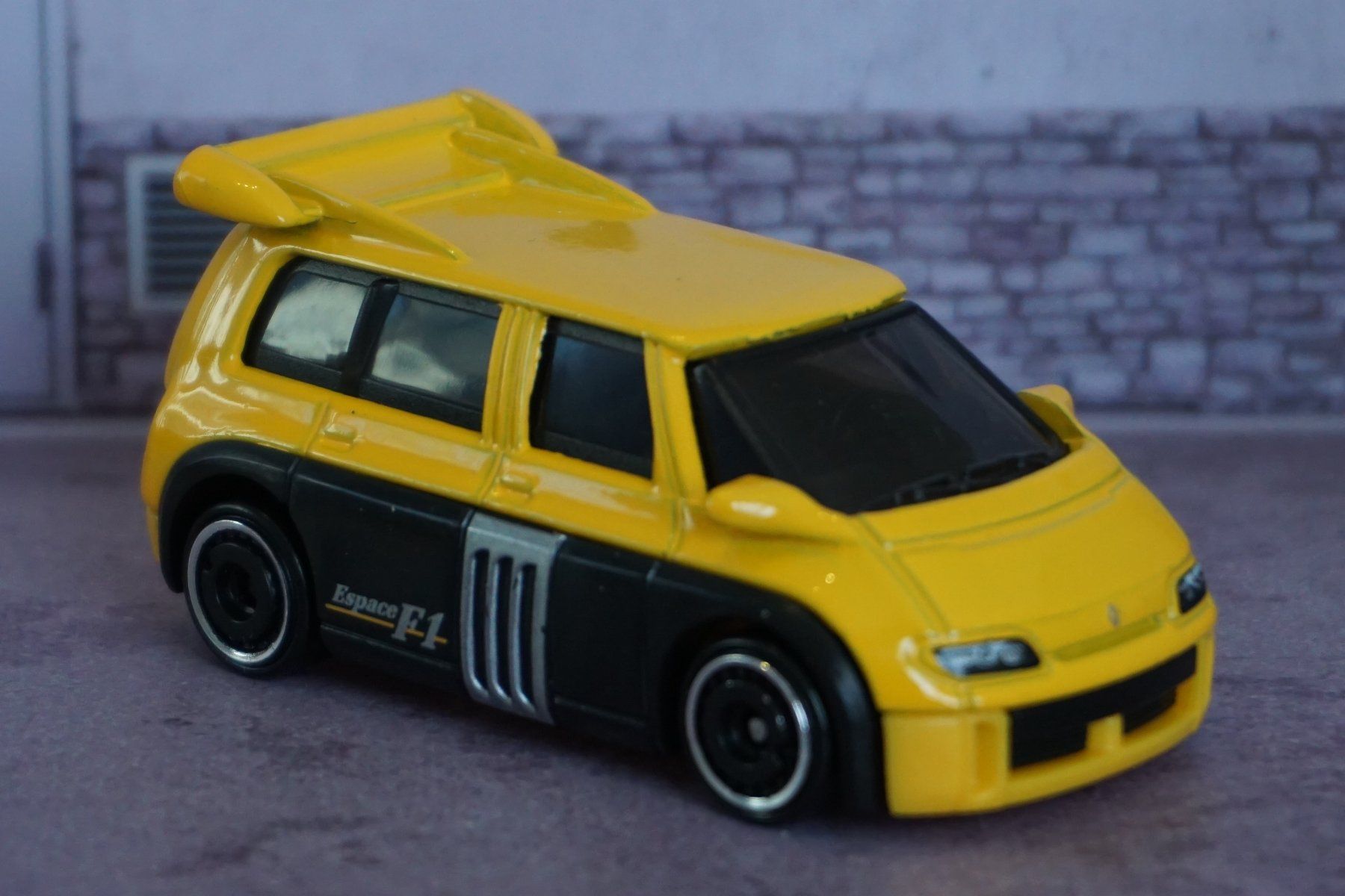 Hot Wheels Voitures modèles: HotWheels Renault Espace F1 TOP !!!!!!!!!!!!!!!!!! – D'occasion à Reiden par Doppeldecker69