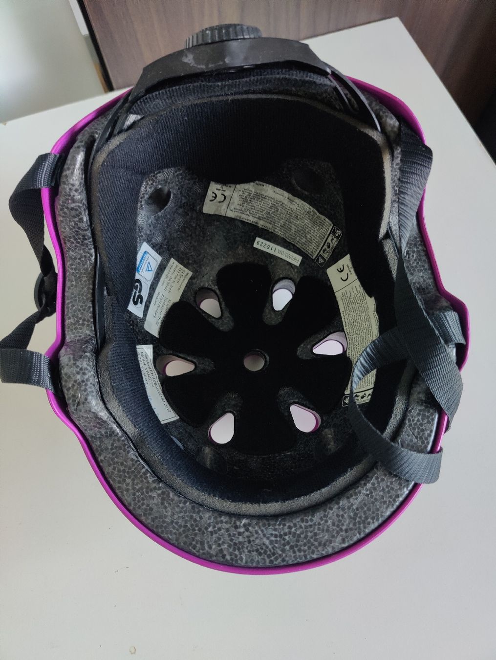 K2 Caschi: K2 Velohelm 55-58cm neuwertig – Nuovo (secondo la descrizione) da Zürich venduto da Rogi1 3
