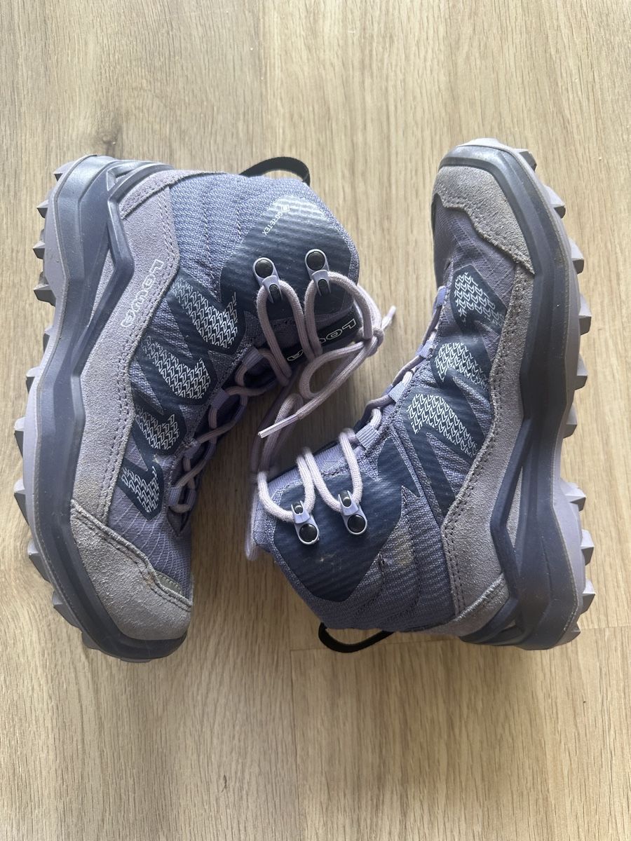 Lowa Scarpe per ragazze: Lowa Kid‘s Wanderschuhe 33 – Usato da Oberburg venduto da Serbus