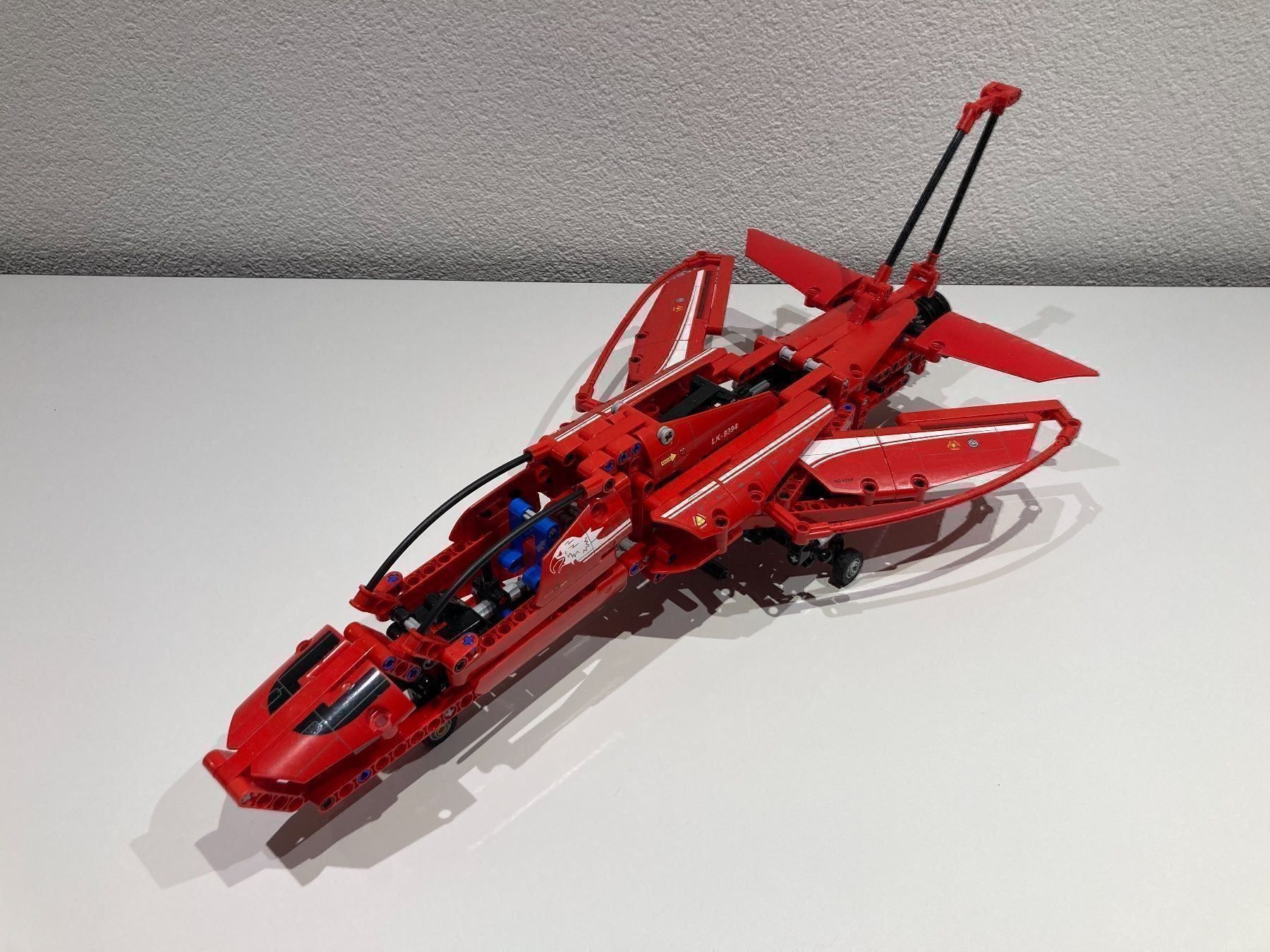 Lego Spielzeuge: Lego Technik Jet Plane 9394 – Gebraucht aus Goldach von Brickwerk