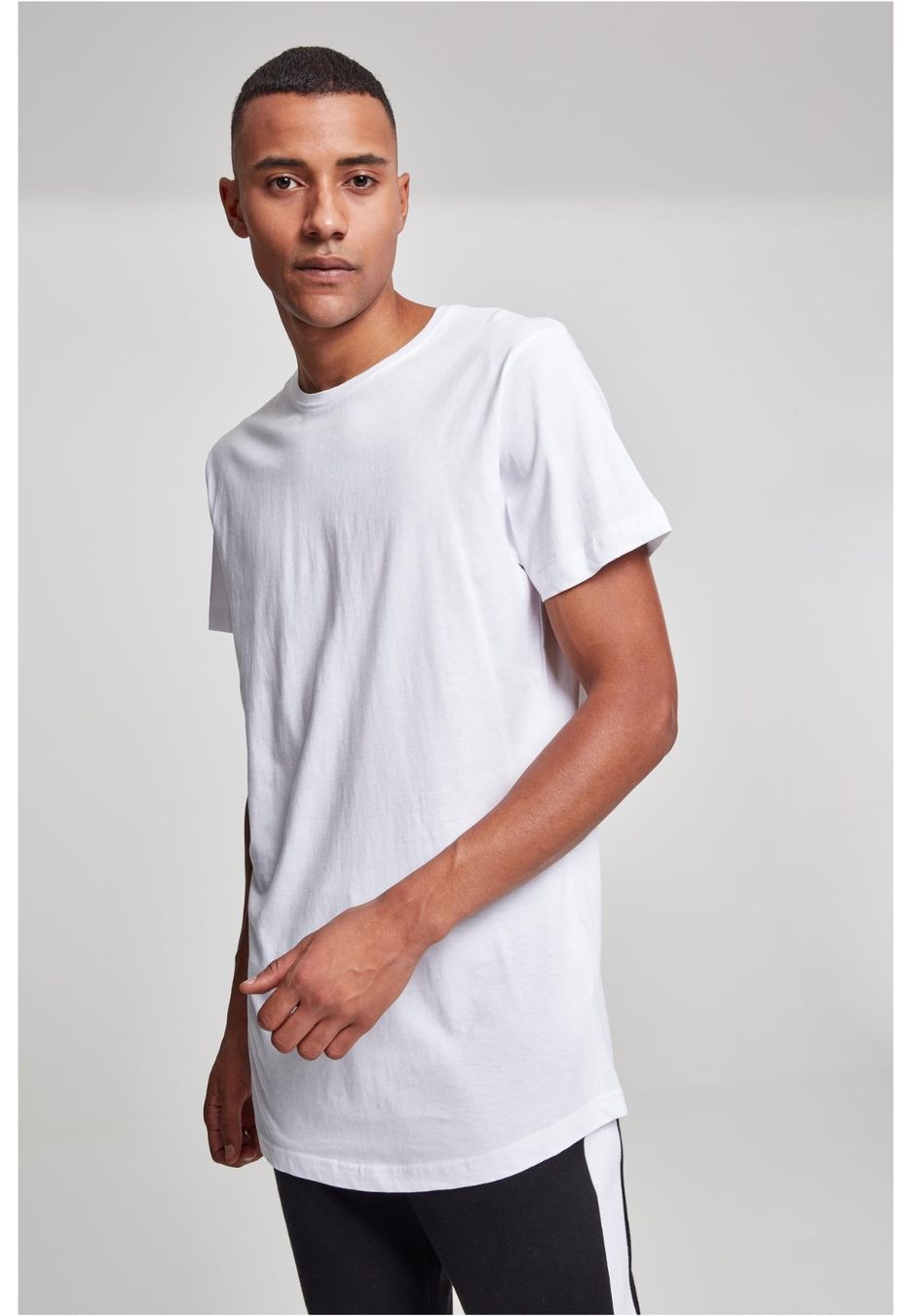 T-Shirts: UGi Shaped Long Tee - Extra Lang - Dunkel Grau – Neu und originalverpackt aus Regensdorf von StyleTown 5