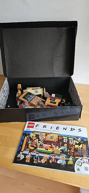 Lego Giocattoli: Lego® 21319 Ideas Central Perk – Usato da Schaan venduto da Klemmbausteine 2