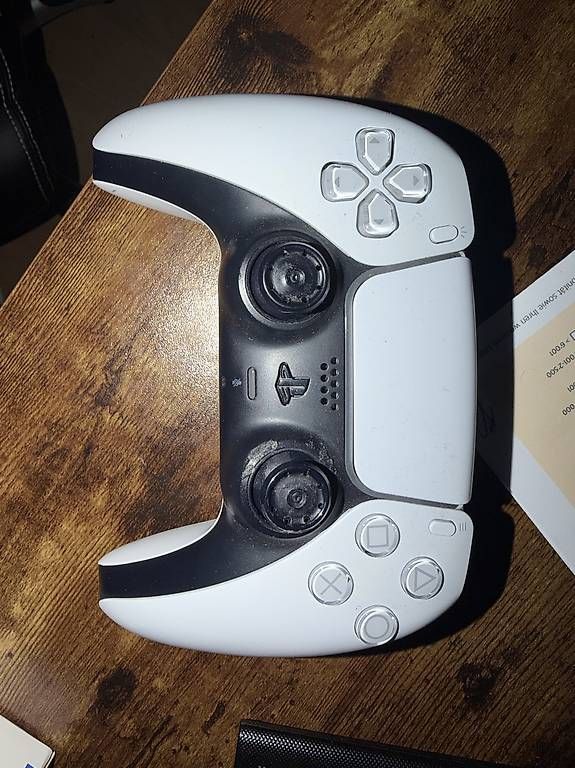 Controller: PS5 DualSense Controller (Stickdrift links) + GuliKit TMR – Usato da Arbon venduto da Mero_Az 1