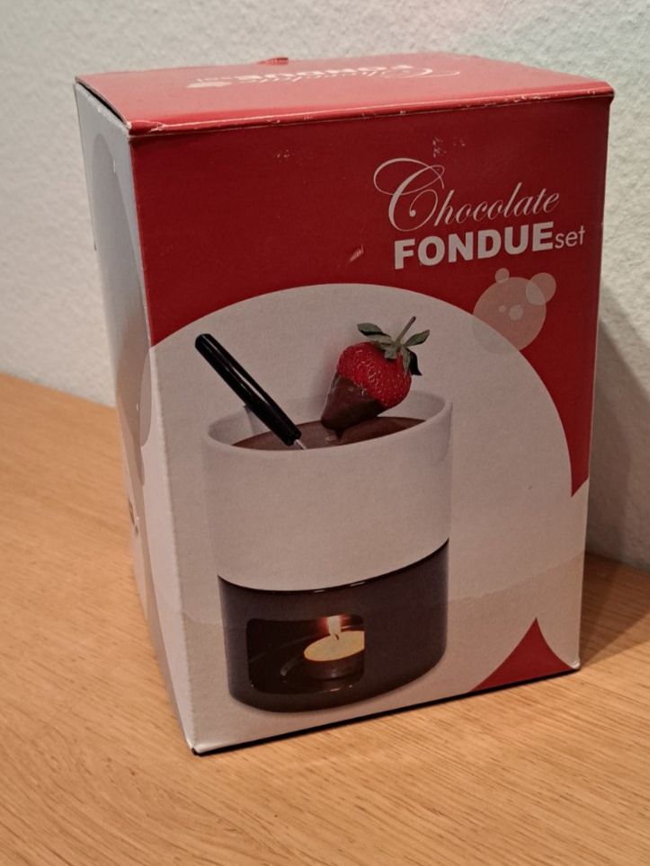 Set di piatti: Schokoladen-Fondue-Set – Nuovo e nell'imballaggio originale da Rothenburg venduto da Nickbeni