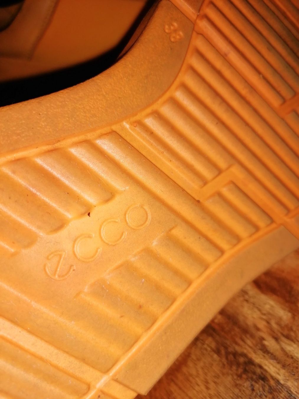 Herrenschuhe: Ecco Sneaker Gr. 38 Sommerfarbe Peach fast neu – Gebraucht aus Niederwangen BE von benbrik1 5