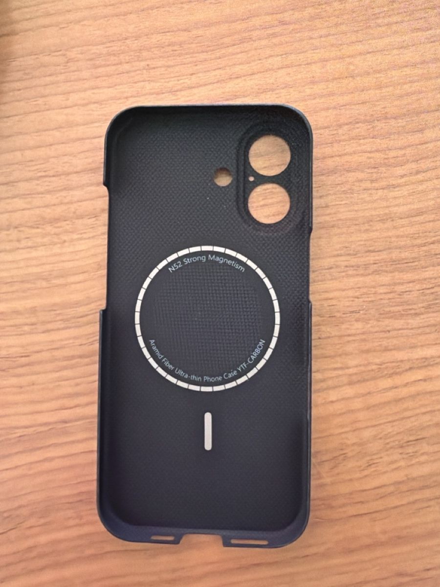 Cover & Protezioni schermo: Carbon Magsafe Iphone 17 – Nuovo e nell'imballaggio originale da Lengnau AG venduto da Viva74 2