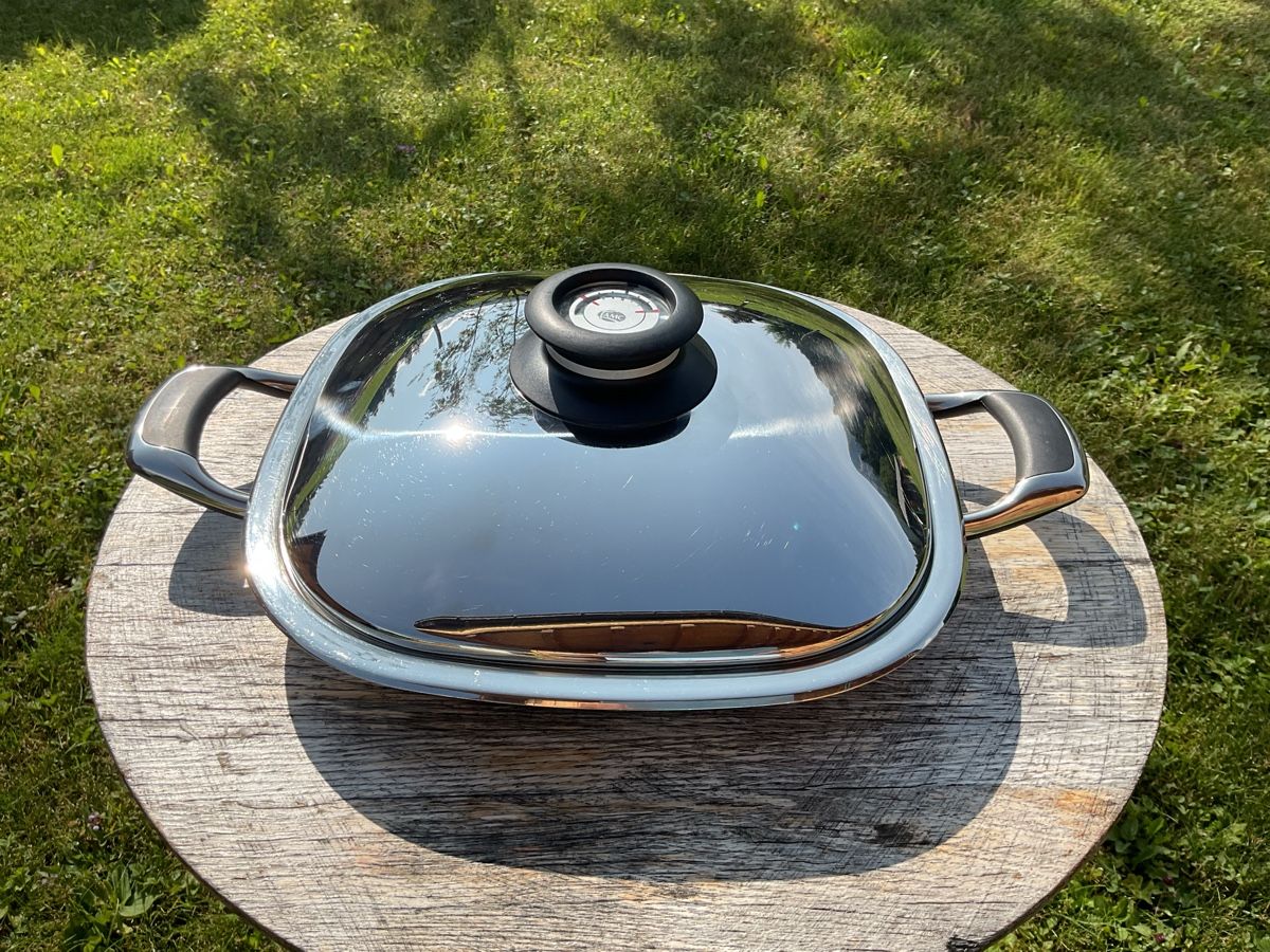 Amc Padelle: AMC Bratpfanne 2.2l 32cm mit Deckel – Usato da Haldi b Schattdorf venduto da Blumi7