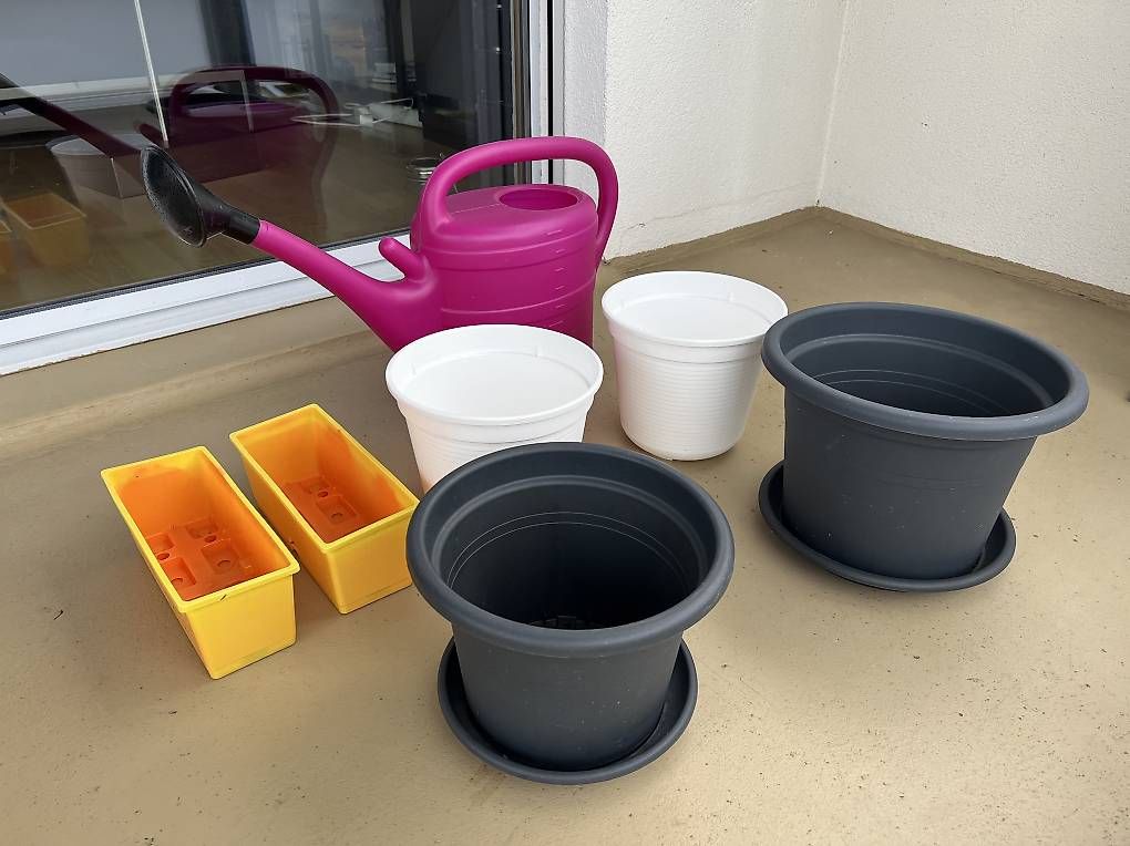 Pots de fleurs: Balkonkästen und Blumentöpfe – D'occasion à Kreuzlingen par tschneeweis 2