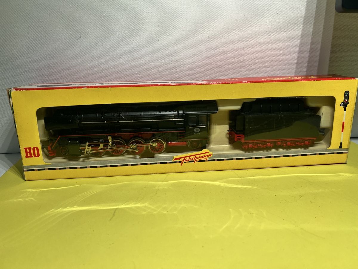Fleischmann Modelleisenbahnen: Fleischmann BR41 schweres Gussmodell HO Gleichstrom  – Gebraucht aus Weinfelden von Kammerflimmern