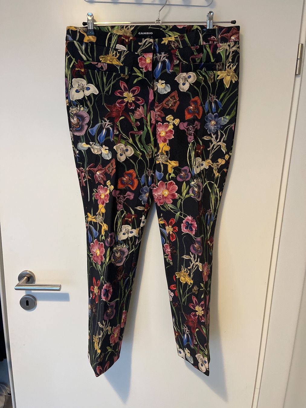 Cambio Pantaloni: Cambio Hose Blumenmuster – Nuovo (secondo la descrizione) da magden venduto da maikik