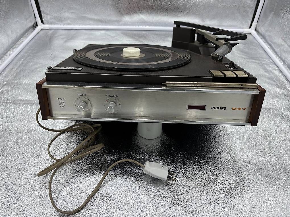 Giradischi: Giradischi Philips Mod. G.F. 047 – Usato da Coldrerio venduto da magnan