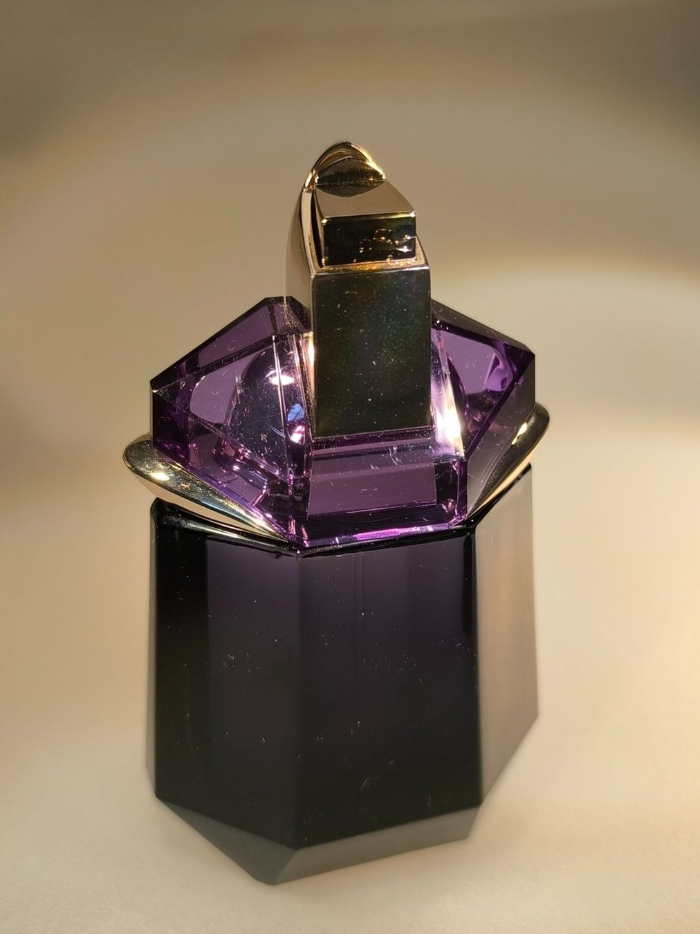 Mugler Profumi & Eau de Toilette: Mugler, Eau de Parfum Alien, Aerosol  30 Milliliter – Nuovo (secondo la descrizione) da Neuenegg venduto da ramatransit 2