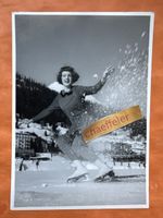 Vintage Winter Postkarte: Eislaufen in St. Moritz!