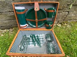 Picknickkorb, NEU!  für 4 Personen,