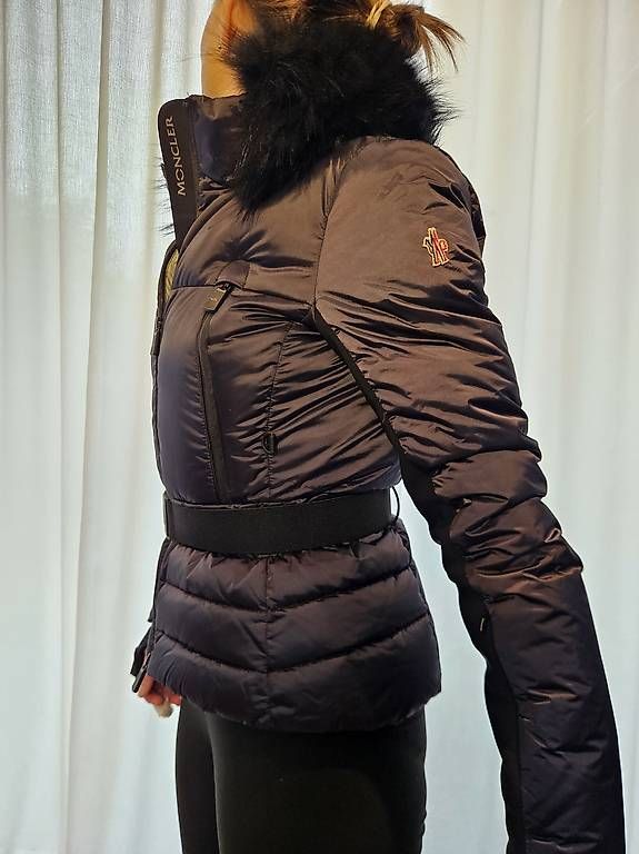 Moncler Giacche: Moncler Grenoble Skijacke – Usato da Luzern venduto da mar_v2fk 1
