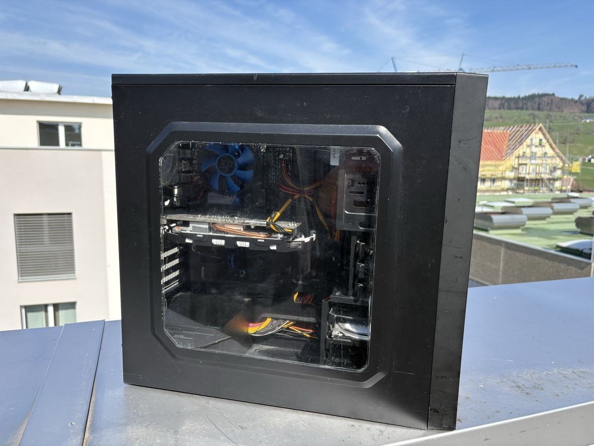 Asus PC: Gaming PC mit 2TB SSD. – Usato da Rickenbach LU venduto da lino_huber 1