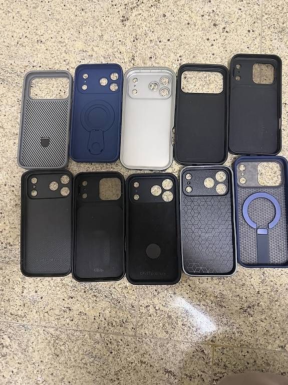 Coques & Protection écran: 10x iPhone 17 Pro Max Handyhüllen  Set – D'occasion à Zürich par meti1975 1