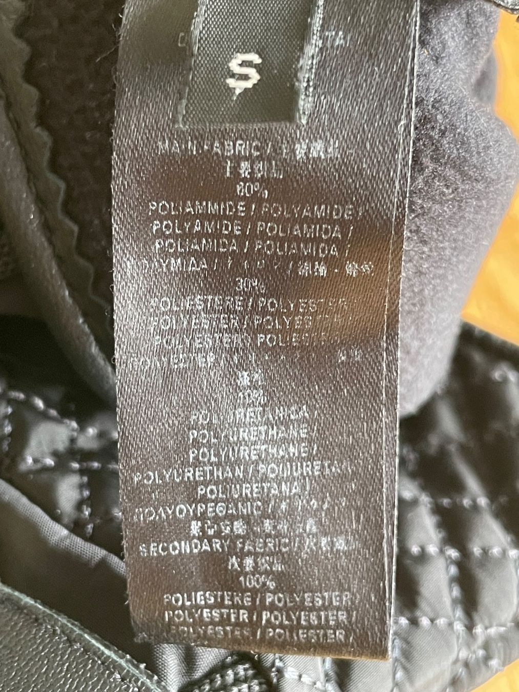 Armani Guanti & manicotti: Handschuhe EMPORIO ARMANI – Usato da Richterswil venduto da IrynaL 3