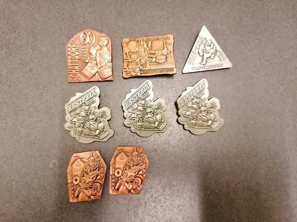 Placchette & Badge: Fasnachtsplakette – Usato da Altdorf UR venduto da Tulipani0