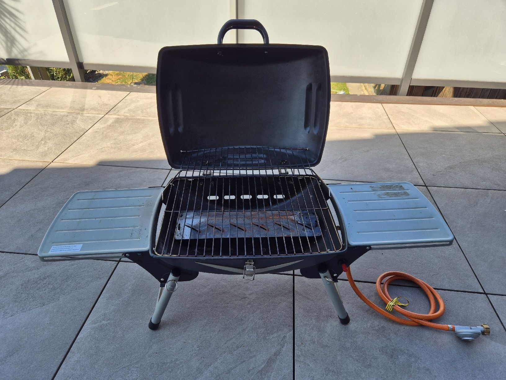 Griglie: kleiner Gasgrill  – Usato da Egolzwil venduto da Viewpoint7