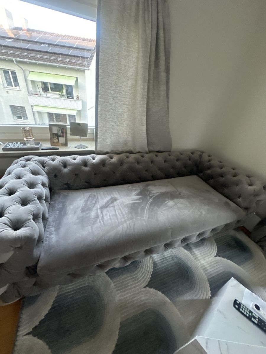 Kare Sofas: KARE Sofa Grau Top Zustand! – D'occasion à Zürich par bea_5268