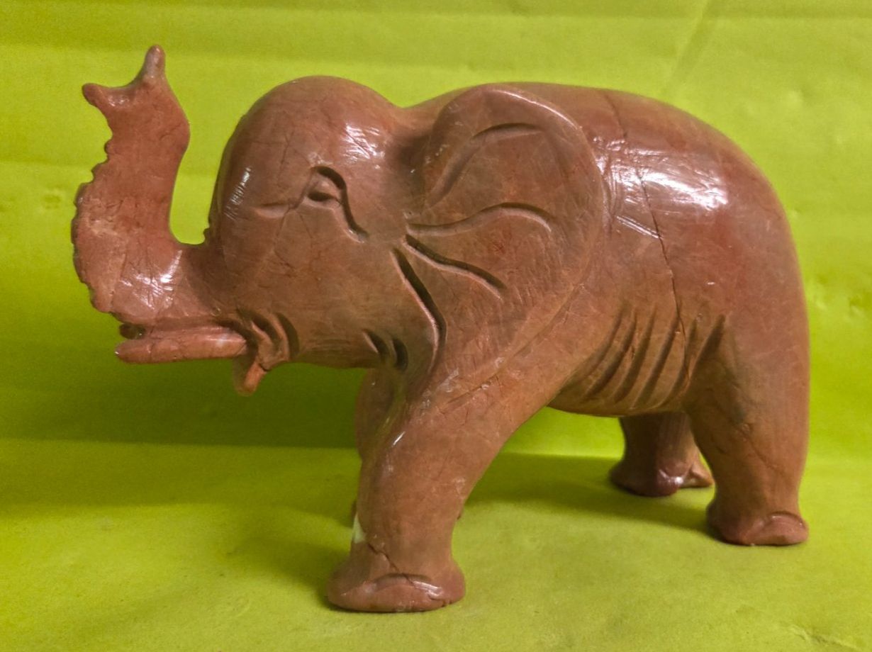 Sculture & Statue: Schöner Elefant aus Marmor 12cm – Nuovo (secondo la descrizione) da Roggliswil venduto da Mabelco 1