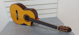 Gitarre Aria A-60CWE klasisch mit tonabnehmer,frisch service