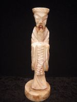Chinesische Figur aus Echtstein