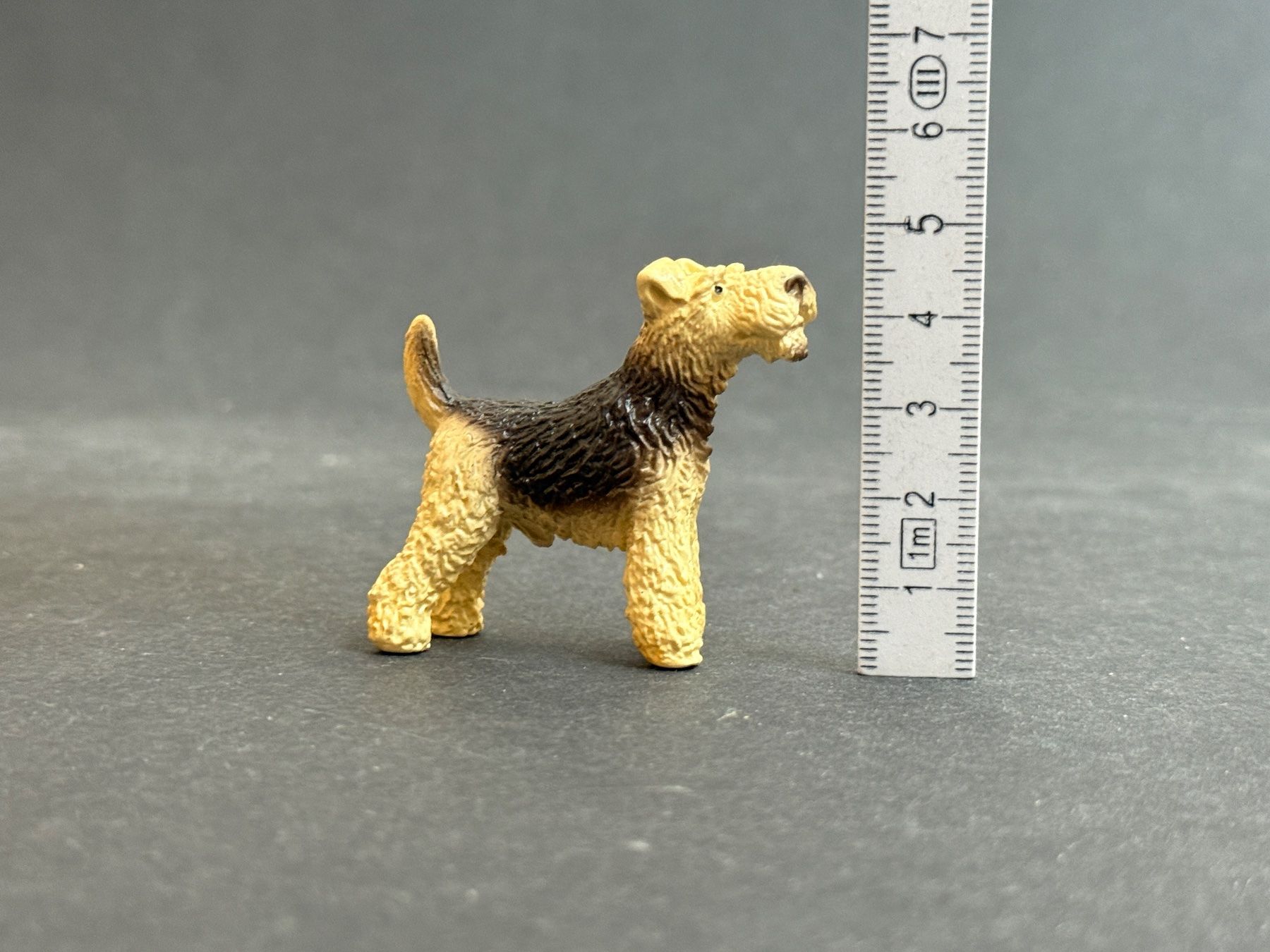 Schleich Statuette: Schleich 16338 Foxterrier Hund Terrier – Usato da Ennetbaden venduto da mapa05 2